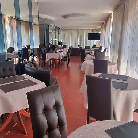Miga Airport Hotel 3*